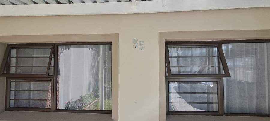 4 Bedroom Property for Sale in Kleinmond Western Cape